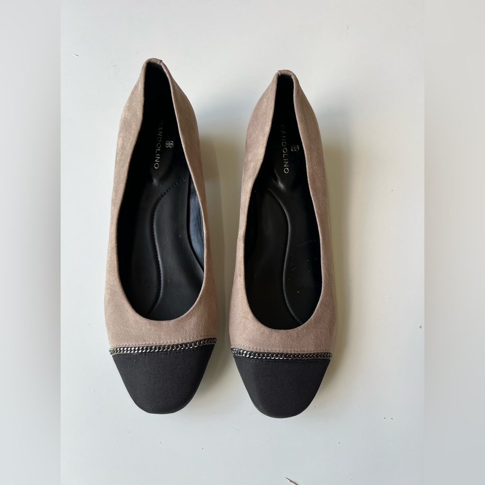 Bandolino Vegan Suede Cap Toe Ballet Flat Shoes Tan w Black Toe, Women SZ 7M